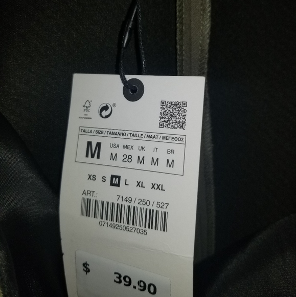 Zara Short in M Olive - Picture 5 of 8